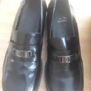 Calvin Klein 8.5 M Black in Good Condition